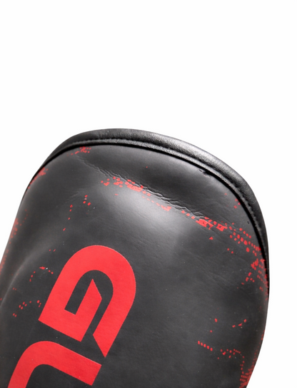 Guard Youth ShinGuards – Shadow Red (🔻 Outlet deal – last pieces (when it's gone, it's gone)